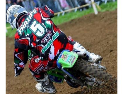 ‘Y Ddriag Goch” descends on VMXdN