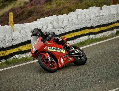 ARROWSMITH SEIZES MAIDEN MANX GRAND PRIX WIN IN SUPERTWIN THRILLER