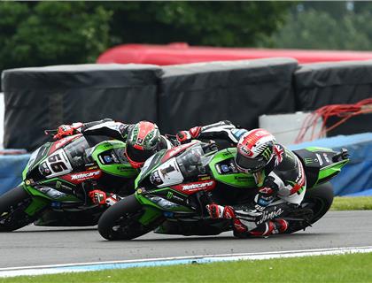 Sykes breaks WorldSBK records as Derby duo hit Donington podium