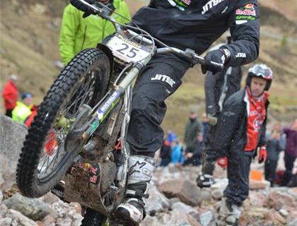 LAMPKIN REGAINS LEAD WITH TWO DAYS TO GO