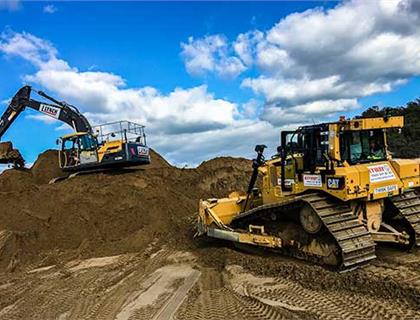 Weston course build: the team works