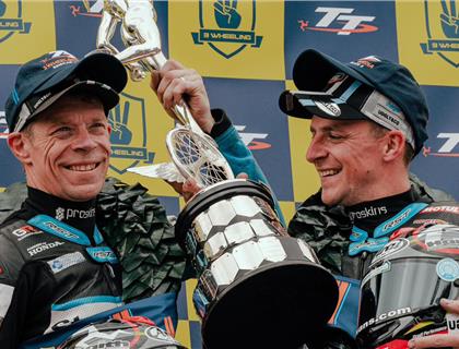 Birchalls Break Lap Record Once More in 3wheeling.Media Sidecar TT Race 2