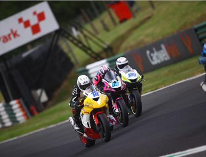 No Limits Racing conquers Cadwell Park as title fights take shape