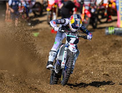 De Wolf Departs For The Docks