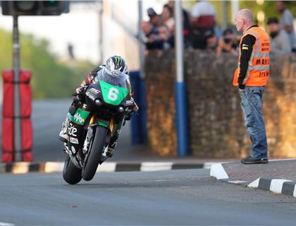 Dunlop sets pace in Bennetts Lightweight TT class while Harrison tops Monster Energy Supersport