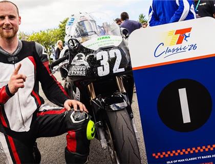 DUNLOP AND LOUGHLIN TAKE VICTORIES IN LIGHTWEIGHT AND ULTRA-LIGHTWEIGHT CLASSIC TT RACES