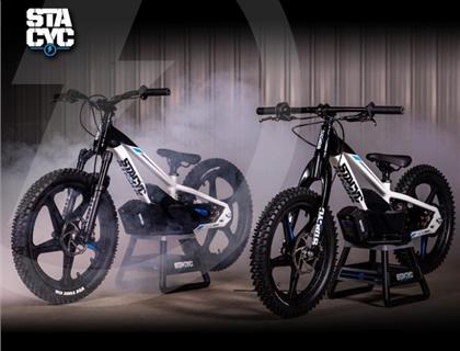 Stacyc sharing the love of riding at MXGB