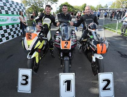 Darren Cooper seals maiden Manx Grand Prix title with victory in MGP Supporters Club Lightweight rac