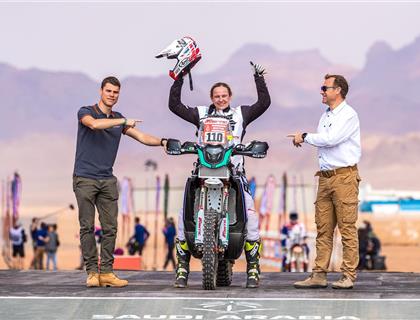 Jane Daniels Wins Women’s Class at Dakar 2024 and Finishes as Top Brit